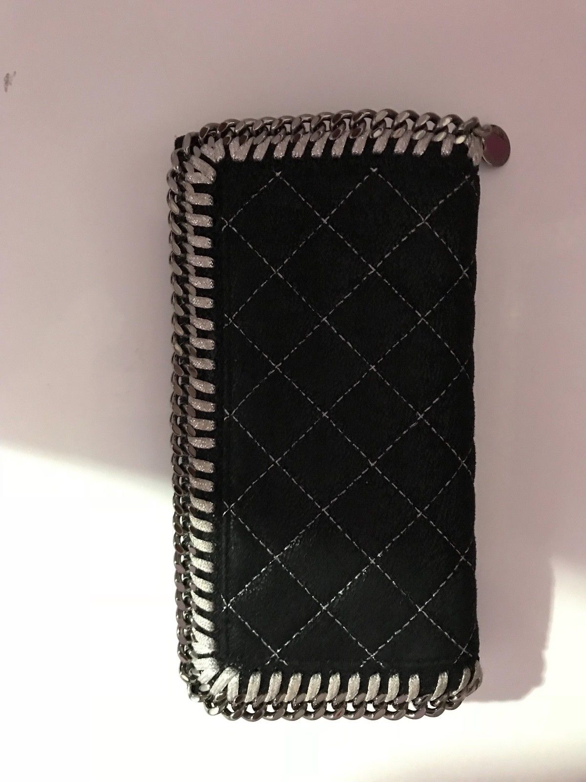 Une sélection de 5 modèles de portefeuilles les plus chers de Stella McCartney